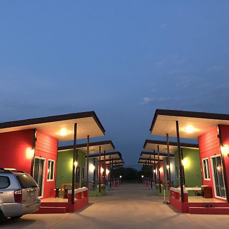 Piarnsri Resort Ban Chak Lao Екстериор снимка